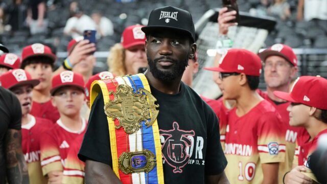 O grande invicto do boxe Terence Crawford anuncia aposentadoria
