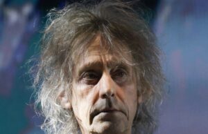 O guitarrista do The Cure, Perry Bamonte, morreu aos 65 anos a cura-sub-getty-1