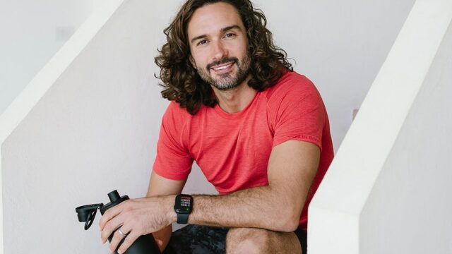 O influenciador e autor britânico de fitness Joe Wicks assina com a WME (EXCLUSIVO)
