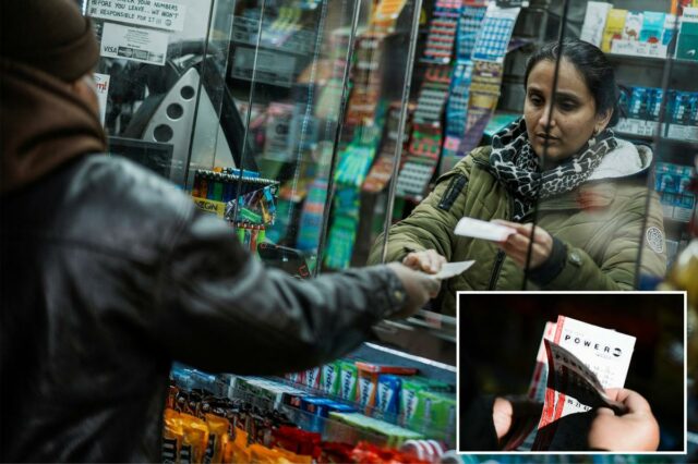 O jackpot da Powerball sobe para monstruosos US$ 1,5 bilhão O jackpot da Powerball sobe para monstruosos US$ 1,5 bilhão – o quinto maior da história do jogo