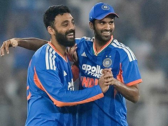 O lance de quatro postigos de Varun Chakaravarthy ajuda a Índia a vencer por 30 corridas O lance de quatro postigos de Varun Chakaravarthy ajuda a Índia a vencer por 30 corridas