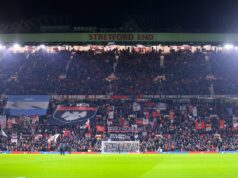 O meio-campista Man Utd está pensando em assinar agora e diz publicamente que acha Old Trafford “especial” Tyler Adams jogando contra o Sunderland