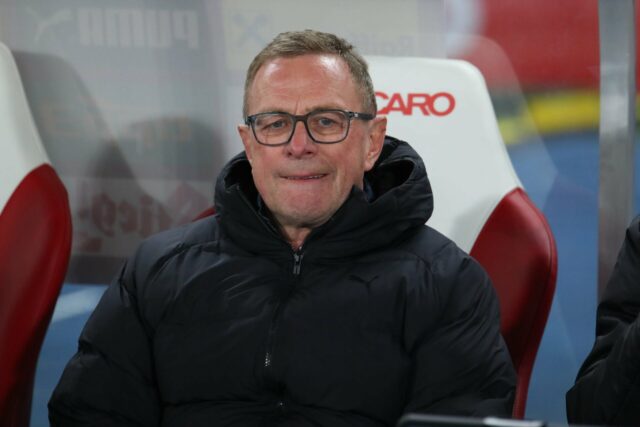 O meio-campista considerado a primeira contratação de Ralf Rangnick pelo Amadou Haidara jogando contra Holstein Kiel