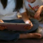 Não role mais: outros países dizem que querem introduzir proibições semelhantes de mídia social para adolescentes mais jovens.