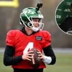 O quarterback dos Jets, Brady Cook (4), fala à mídia após o treino em Florham Park, NJ.