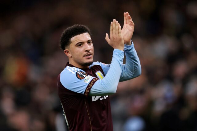O papel de Jadon Sancho está ainda mais ameaçado enquanto Jadon Sancho jogando pelo Aston Villa