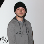 O podcaster de direita Tim Pool disse que alguém abriu fogo em sua propriedade na noite de sexta-feira (Getty Images)