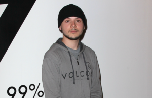 O podcaster de direita Tim Pool afirma que alguém ‘abriu fogo’ em sua propriedade O podcaster de direita Tim Pool disse que alguém abriu fogo em sua propriedade na noite de sexta-feira (Getty Images)