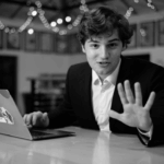 O principal repórter de Stanford aborda a cultura de startups 'encharcada de dinheiro' do Vale do Silício