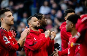 O que Matheus Cunha tem pensado depois de perder as duas últimas partidas do Man Utd, Ruben Amorim faz previsão Matheus Cunha warming up against Tottenham