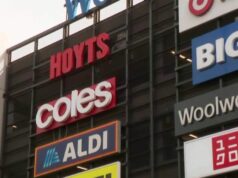 O que está fechando e permanecendo aberto de hoje até o ano novo A polícia foi chamada ao shopping Westfield Miranda ontem à tarde.