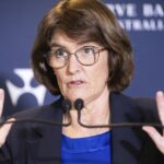 A governadora do RBA, Michelle Bullock, em uma entrevista coletiva.