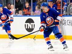 O retorno da lesão de Jean-Gabriel Pageau provoca ajustes na escalação dos Islanders Jean-Gabriel Pageau #44 do New York Islanders se aquece antes do jogo contra o Vegas Golden Knights na UBS Arena em 9 de dezembro de 2025 em Elmont, Nova York.