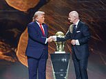 O sorteio da Copa do Mundo se torna o circo de Donald Trump, quando o presidente dos EUA recebe o ‘Prêmio FIFA da Paz’ antes de dizer à multidão perplexa que o futebol deveria mudar de nome O sorteio da Copa do Mundo se torna o circo de Donald Trump, quando o presidente dos EUA recebe o 'Prêmio FIFA da Paz' antes de dizer à multidão perplexa que o futebol deveria mudar de nome