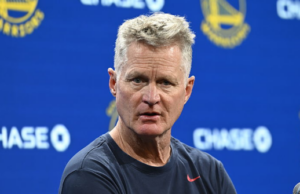 O técnico do Golden State, Steve Kerr, usa o ataque da Brown University para renovar o controle de armas O técnico do Golden State, Steve Kerr, usa o ataque da Brown University para renovar o controle de armas