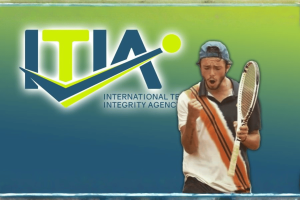 O tenista francês Quentin Folliot foi suspenso por 20 anos O tenista francês Quentin Folliot foi suspenso por 20 anos por esquema de manipulação de resultados. O tenista francês Quentin Folliot comemorando com o punho cerrado e a raquete, retratado ao lado do logotipo do ITIA.