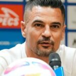 O treinador do Persita tira o chapéu depois que sua equipe derrota Arema: lutando até a morte