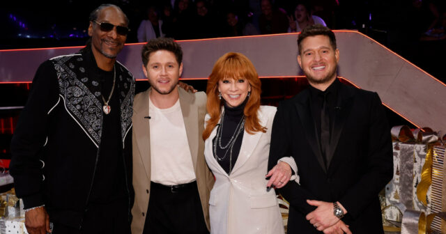 Aiden Ross, Ralph Edwards, Max Chambers, Jazz Mckenzie, Aubrey Nicole, Dek of Hearts durante 