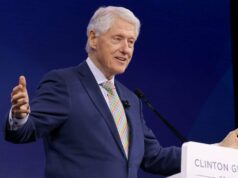 O vice-chefe de gabinete de Bill Clinton rebate a administração Trump por causa da queda dos arquivos de Epstein: ‘Eles tentarão se esconder para sempre’ O vice-chefe de gabinete de Bill Clinton rebate a administração Trump por causa da queda dos arquivos de Epstein: 'Eles tentarão se esconder para sempre'