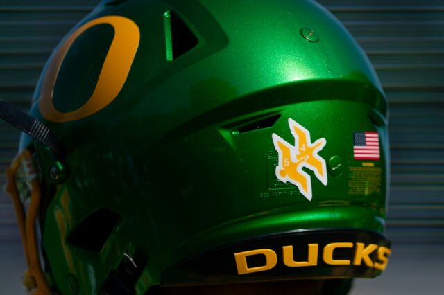 Oferta rejeitada pelo treinador do Oregon em meio à corrida The Oregon Ducks