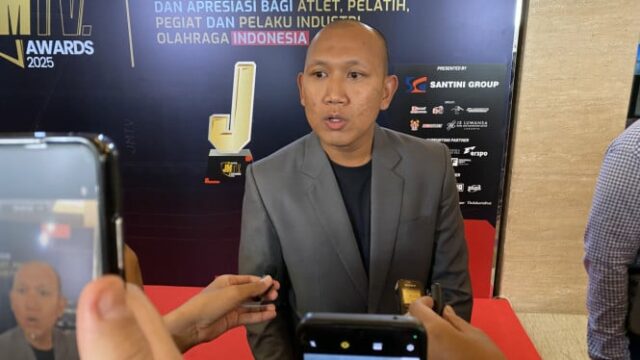 Oki Rengga avalia o assistente Arne Slot como adequado para treinar a seleção nacional: ele tem sangue indonésio
