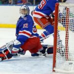 Os Rangers fracassam mais uma vez na feia derrota do Garden para os Canucks, que moram no porão