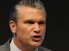 Os críticos rasgam a tentativa ultrajante de Pete Hegseth de transformar novo escândalo em um meme Yahoo news home