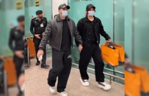 Os influenciadores Rajab Butt e Nadeem ‘Naniwala’ Mubarak receberam fiança provisória em caso de aplicativo de jogos de azar Os influenciadores Rajab Butt e Nadeem 'Naniwala' Mubarak concederam fiança provisória em caso de aplicativo de jogos de azar. Os TikTokers Rajab Butt e Nadeem 'Naniwala' Mubarak chegam ao aeroporto de Islamabad carregando sacolas de compras e usando bonés e máscaras faciais.