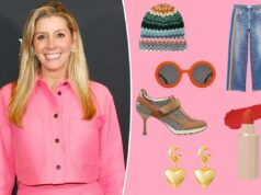 Os itens essenciais da fundadora da Spanx, Sara Blakely, incluem calças de moletom e tênis de salto alto Batom Westman Atelier em estojo bege com batom vermelho com pequenos corações e uma amostra vermelha.