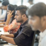 Os médicos dizem que 50 por cento dos funcionários corporativos de Mumbai apresentam estresse na pele