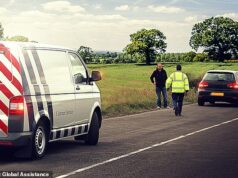 Os melhores e os piores fornecedores de avarias revelados: Quando o pior acontece, com quais patrulhas você pode realmente contar? Os provedores de assistência em caso de avaria com pontuação mais baixa - de acordo com os motoristas que completaram o último What Car? pesquisa - foi a Allianz Global Assistance, que fornece serviços com a marca do fabricante para diversas montadoras, oferecendo assistência rodoviária como parte de pacotes de vendas de veículos