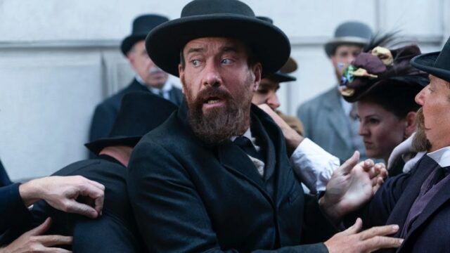 Os melhores programas de TV de 2025 que você pode Josha Stradowski em