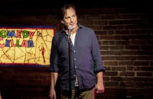 Os verdadeiros stand-ups que ajudaram a impulsionar a comédia dramática de Bradley Cooper ‘Is This Thing On?’ Os verdadeiros stand-ups que ajudaram a impulsionar a comédia dramática de Bradley Cooper 'Is This Thing On?'