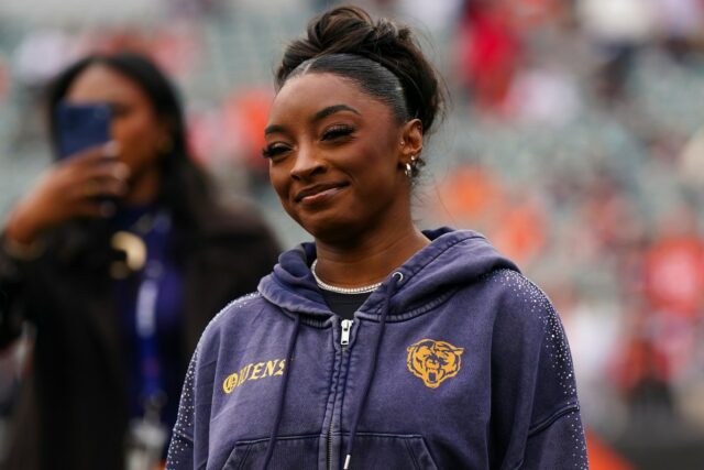 PETA critica Simone Biles por causa de novo cachorrinho PETA critica Simone Biles por causa de novo cachorrinho