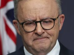 PM promove plano para ‘unir a comunidade’ após ataque em Bondi Beach O primeiro-ministro Anthony Albanese promoveu uma campanha liderada pelo governo que visa unir a comunidade em resposta ao ataque terrorista em Bondi Beach.