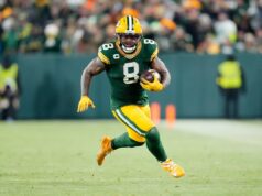 Packers tomam decisão final sobre Josh Jacobs contra Broncos Josh Jacobs, Green Bay Packers