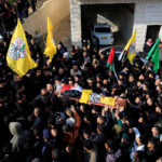 Palestinos lamentam adolescente morto por tropas israelenses na Cisjordânia ocupada