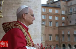 Papa Leão XIV pede “solidariedade” com os migrantes “que atravessam o continente americano”, “povo atormentado da Ucrânia” na primeira mensagem de Natal Yahoo news home