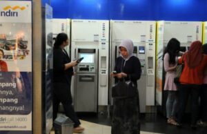 Para atender às necessidades de caixa dos clientes durante o Natal, Banco Mandiri prepara IDR 25 trilhões Para atender às necessidades de caixa dos clientes durante o Natal, Banco Mandiri prepara IDR 25 trilhões