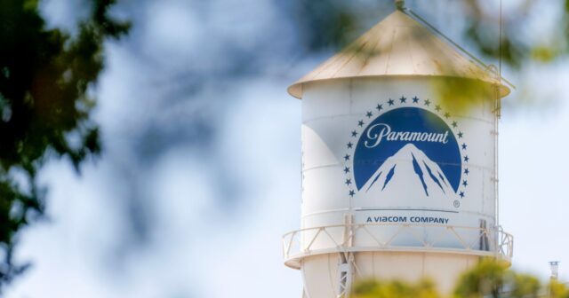 Paramount lança oferta hostil pela Warner Bros. Discovery, apesar do acordo com a Netflix
