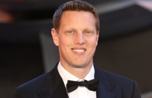 Paramount Skydance garante US$ 24 bilhões de fundos da Arábia Saudita, Catar e Abu Dhabi para acordo com a Warner Bros.: Relatório Paramount mantém oferta de US$ 30/ação para Warner Bros. Discovery após conselho da WBD rejeita oferta hostil