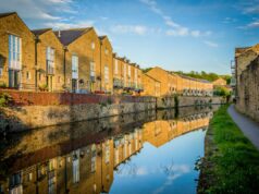 Passeios costeiros, castelos e comunidade: revelados os lugares mais felizes para se viver na Grã-Bretanha Passeios costeiros, castelos e comunidade: revelados os lugares mais felizes para se viver na Grã-Bretanha