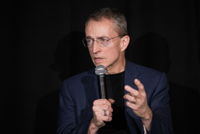 Pat Gelsinger quer salvar a Lei de Moore, com uma pequena ajuda dos federais
