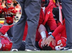 Patrick Mahomes sai do jogo do Chiefs devido a uma lesão enquanto as esperanças dos playoffs morrem Patrick Mahomes sofreu uma aparente lesão no joelho contra o Chargers.