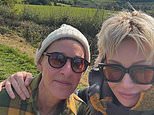 Pesadelo de Ellen DeGeneres em Cotswolds: como a estrela suportou um ano miserável do inferno depois de trocar Hollywood pelo interior da Inglaterra Pesadelo de Ellen DeGeneres em Cotswolds: como a estrela suportou um ano miserável do inferno depois de trocar Hollywood pelo interior da Inglaterra