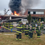 Pessoas que se acreditavam presas após explosão em casa de repouso nos EUA