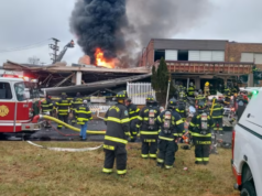 Pessoas que se acreditavam presas após explosão em casa de repouso nos EUA Pessoas que se acreditavam presas após explosão em casa de repouso nos EUA