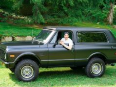 Pete Davidson sorteará ingressos para a estreia do filme e seu caminhão Chevrolet 1970 na campanha ‘Answer the Call’ 9/11 (EXCLUSIVO) Pete Davidson sorteará ingressos para a estreia do filme e seu caminhão Chevrolet 1970 na campanha 'Answer the Call' 9/11 (EXCLUSIVO)