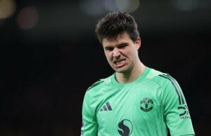 Peter Schmeichel percebeu que o Man Utd ‘não hesita mais’ em um aspecto importante após a chegada de Senne Lammens Senne Lammens salva gráfico