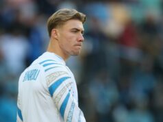 Phil Jones diz que Rasmus Hojlund merece ‘crédito’ pelo que fez desde que deixou o Man Utd Rasmus Hojlund comemora contra a Juventus